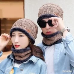 Bonnet Et Cache Coup, Ultra Chaud, Collection 2022 Coloris BLEU ....LIVRAISON OFFERTE -Big Chocolate Outoutd. 00005 Bonnet et Cache coup Ultra Chaud collection 2022 coloris BLEU .LIVRAISON OFFERTE